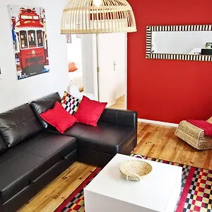 fabulous-apartaments-1-st-floor.hotels-lisbon-portugal.com/